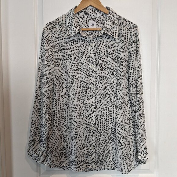 CAbi Button-up Blouse Womens M Black White Long Sleeve Split-Back Osaka Nights - Picture 6 of 16